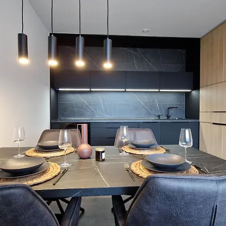 Apartment Hillshome - 84m2 Moderny S Terasou Aj Saunou Liptovsky Mikulas