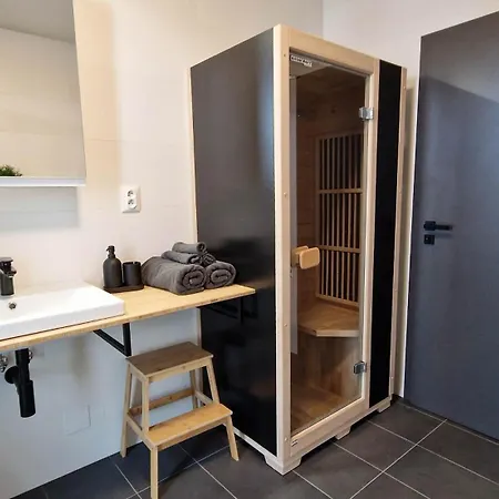 Hillshome - 84m2 Moderny S Terasou Aj Saunou *