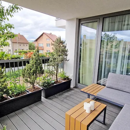 Hillshome - 84m2 Moderny S Terasou Aj Saunou